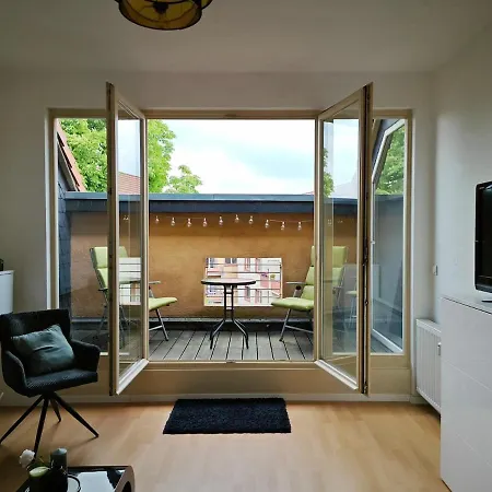 Zentrale 3 Mit Altbau Charme Und Loggia