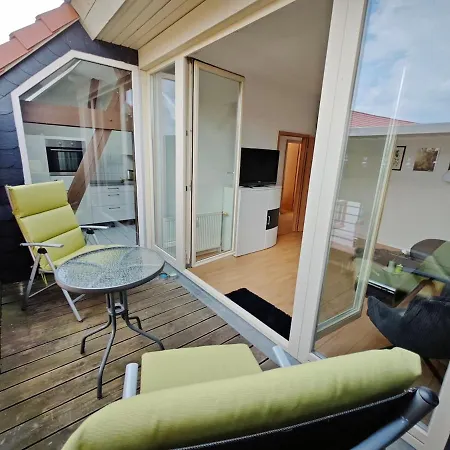 Zentrale 3 Mit Altbau Charme Und Loggia Magdeburg