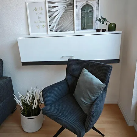 Zentrale 3 Mit Altbau Charme Und Loggia * Магдебург