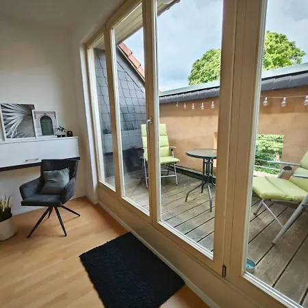 Zentrale 3 Mit Altbau Charme Und Loggia Апартаменты
