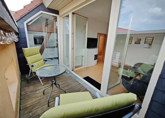 Zentrale 3 Mit Altbau Charme Und Loggia Magdeburg