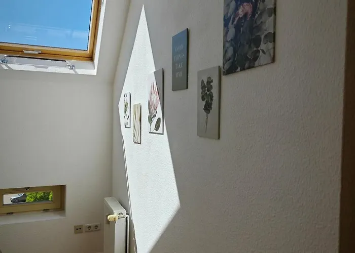 아파트 Zentrale 3 Mit Altbau Charme Und Loggia