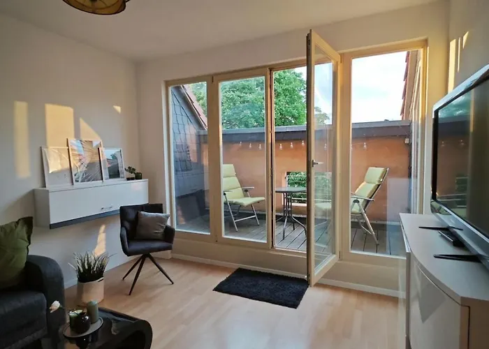 아파트 Zentrale 3 Mit Altbau Charme Und Loggia